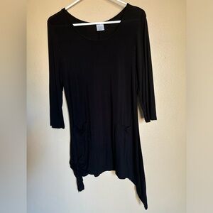 HELLO MELLO LOUNGE LUXE Women’s Sleepwear Shirt, with 2 small‎ pockets. Size M.